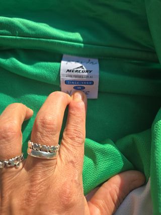 Chaqueta y camiseta verde de fútbol de gurutzeta B