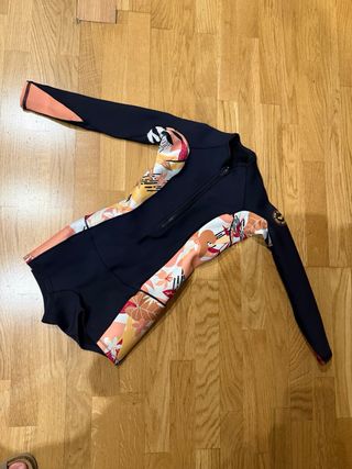Neopreno corto Billabong estampado