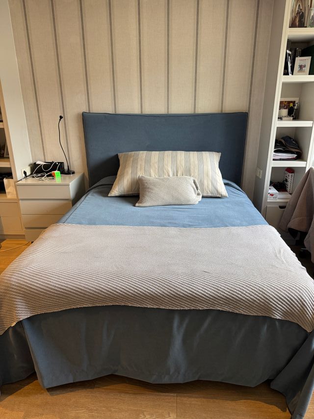 Cabezal, Colcha y cojines a juego