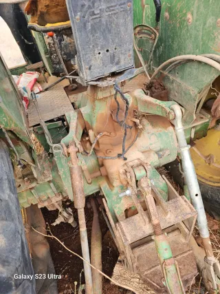 John Deere 3130 - Piezas