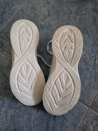 Deportivas blancas mujer