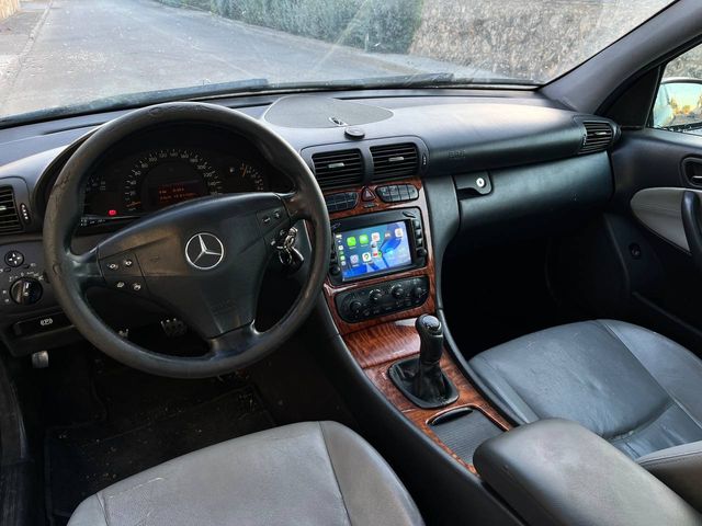 Mercedes-Benz Clase C 2003