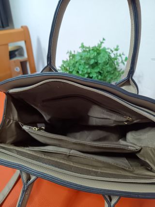 Bolso elegante beige estampado lichi