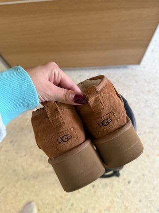UGG Stivaletti Platform Cammello