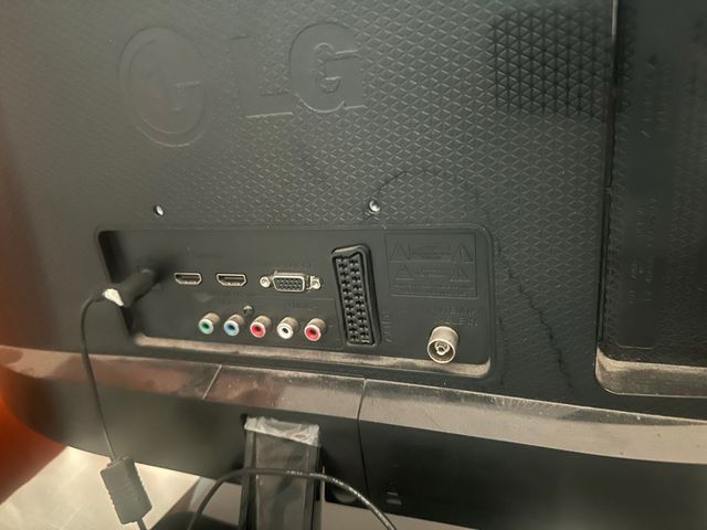 TV LG 22LS5400 Negra