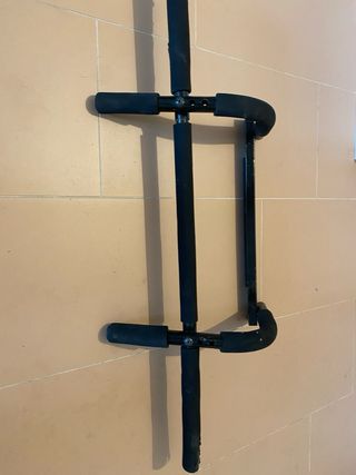 Barra de dominadas para puerta