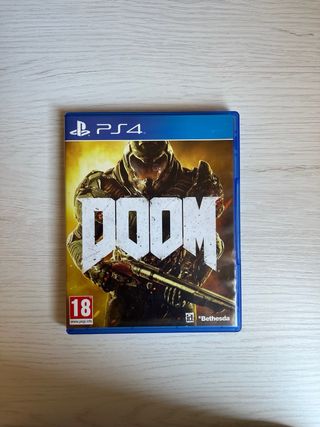 PS4 Slim Negra + 2 Juegos