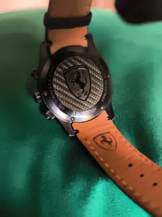 Orologio Ferrari Paddock grigio carbonio rotondo 5050.c