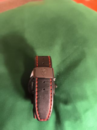 Orologio Ferrari Paddock grigio carbonio rotondo 5050.c