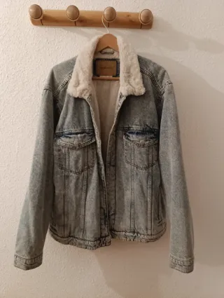 Cazadora vaquera vintaje Pull and Bear forrada