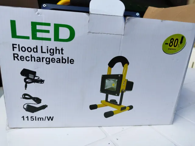Foco LED AYERBE 30W Recargable Amarillo
