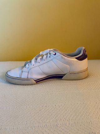 Zapatillas Reebok Blancas y Moradas