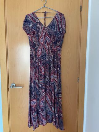 Vestido Oysho estampado paisley talla M