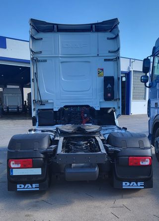 Camión DAF XF 480
