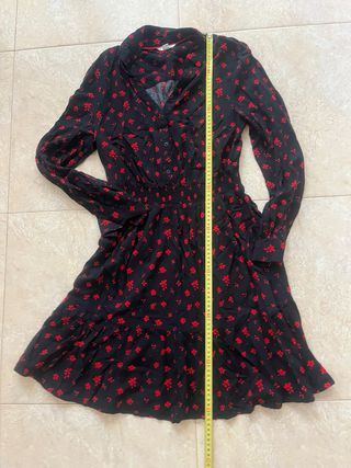 Vestido Springfield negro con flores rojas Talla L
