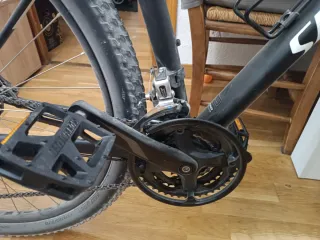 Bicicleta MTB Specialized Rockhopper 29 como nueva