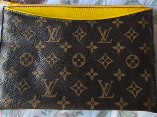 Pochette Louis Vuitton Marrón y Amarillo,24x16 cm