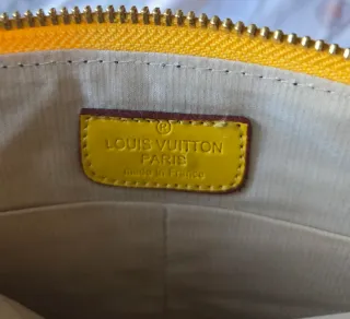 Pochette Louis Vuitton Marrón y Amarillo,24x16 cm