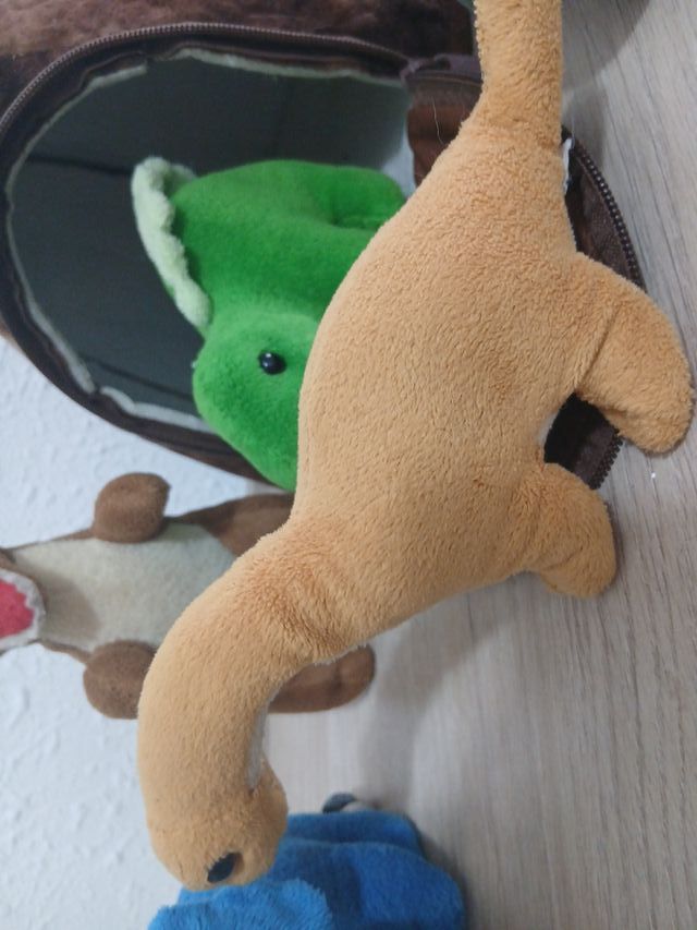 Lote de peluches de dinosaurios