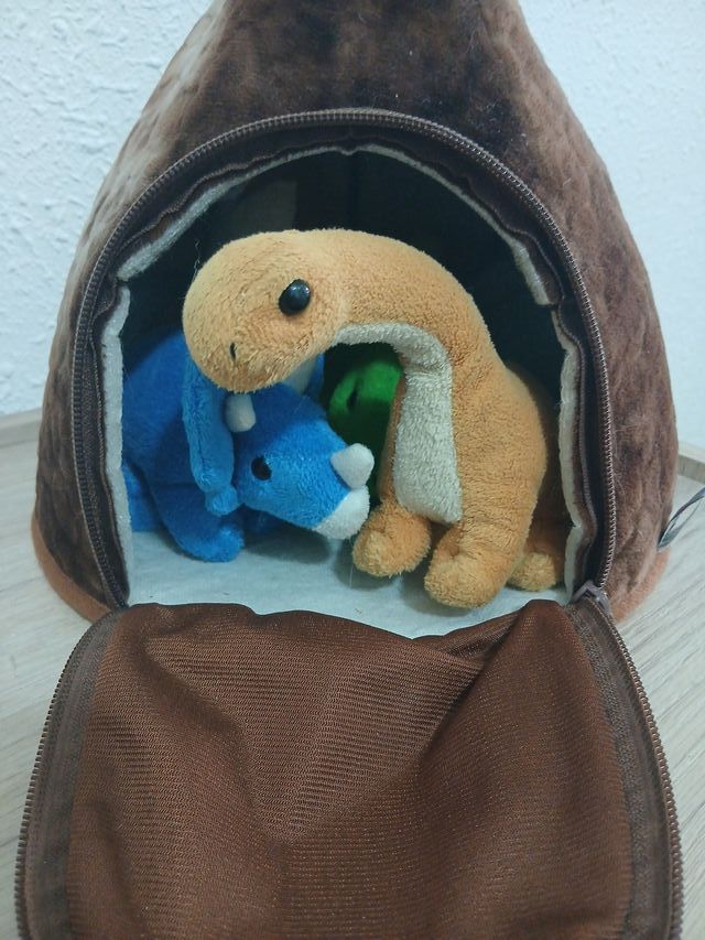 Lote de peluches de dinosaurios