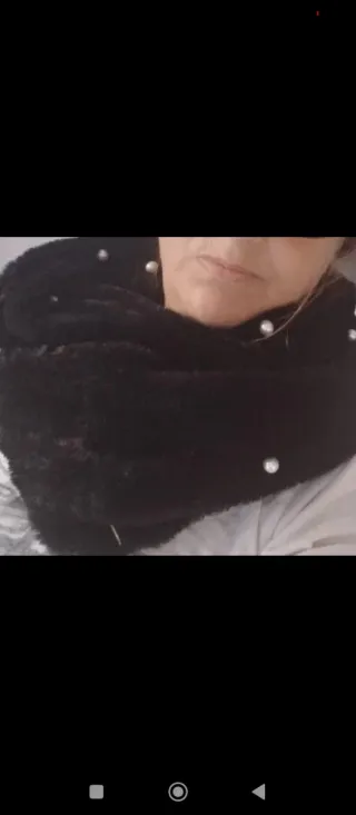 Scalda collo nero con perle