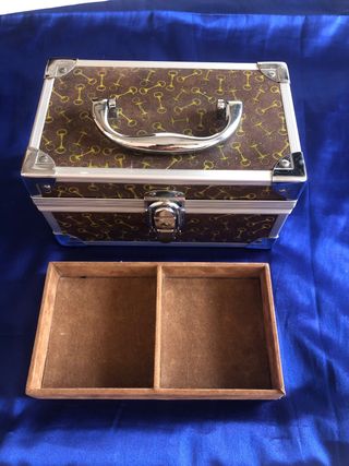 Cofre Joyas Marrón y Dorado