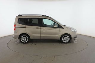 Ford Tourneo Courier 1.5 TDCi Titanium
