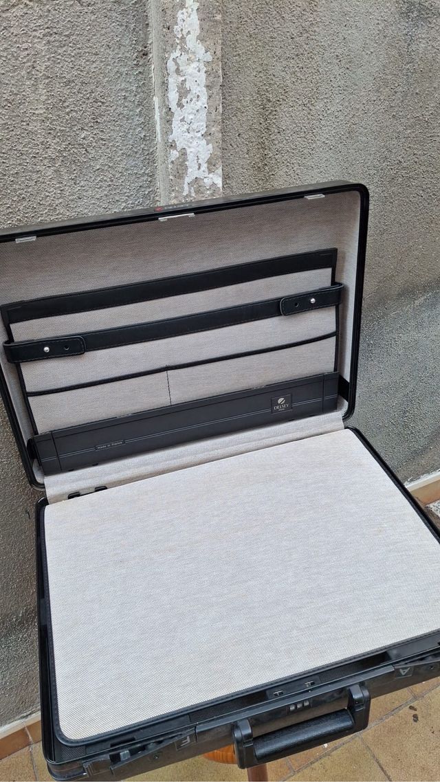 Maletín Delsey negro