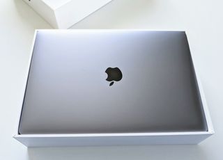 Macbook Pro Intel Core i5 (2017) 16GB RAM/256GB