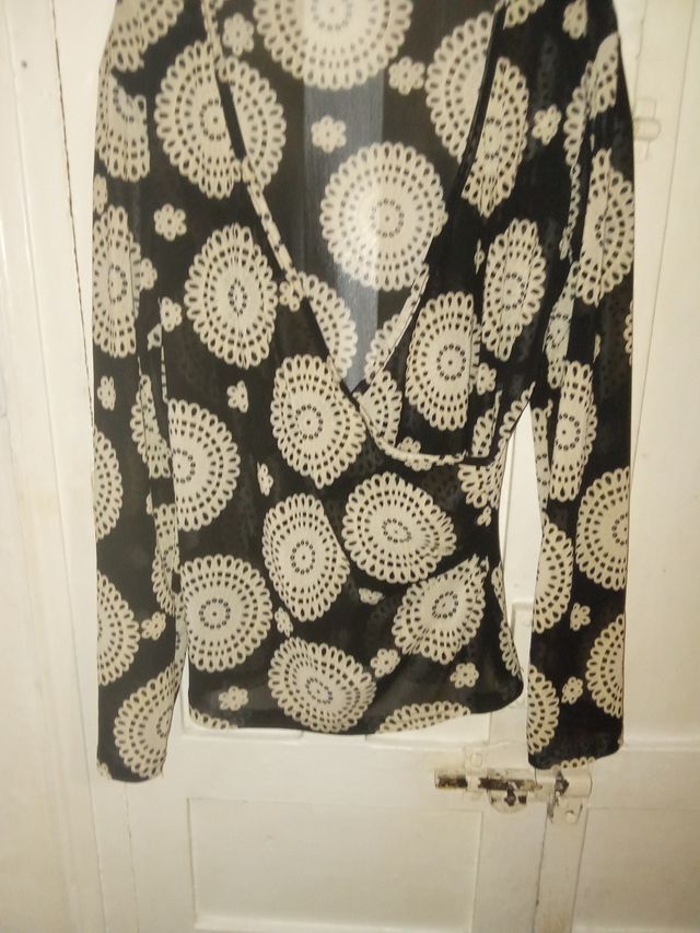 Camisa estampada cruzada mujer