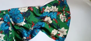  Zara blusa floreada manga 3/4
