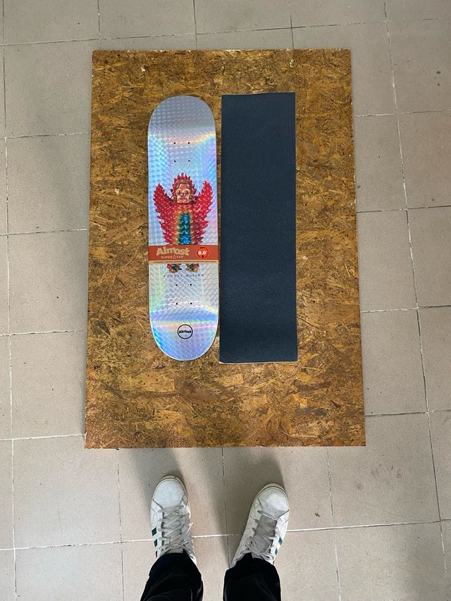 Skate Almost com Lixa