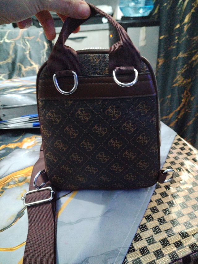 Zainetto Guess marrone e oro