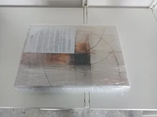 Coperchio da banco con design astratto