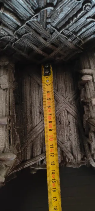 Trono de Hierro Plástico para Detolf