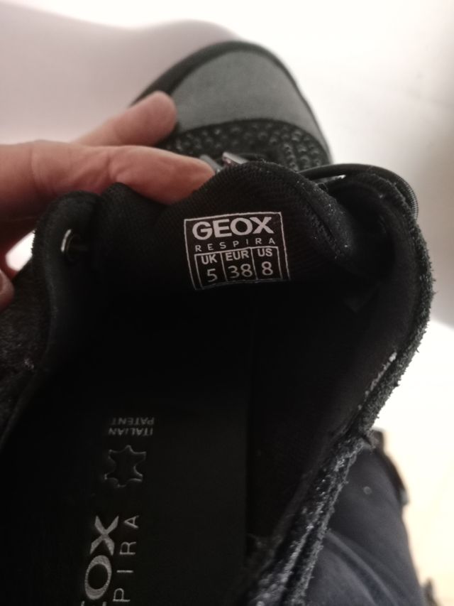 Zapatos Geox Negros Brillantes