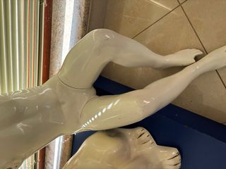 Manichino bambino bianco dito piede rotto 