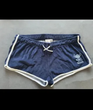Pantalones cortos morados con Stitch y camisetas