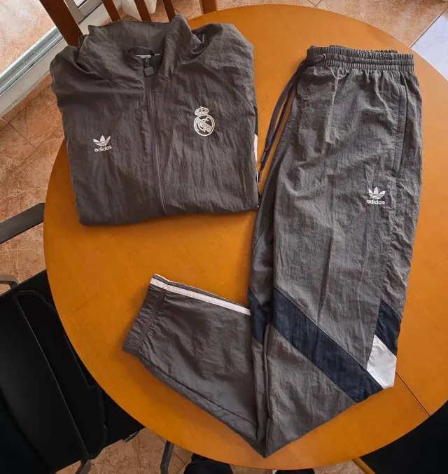 Chándal Real Madrid Adidas Originals talla L