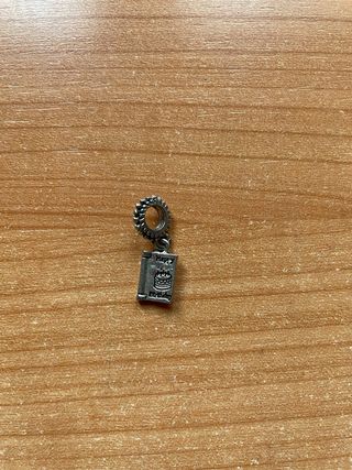 Charm Feliz Cumpleaños