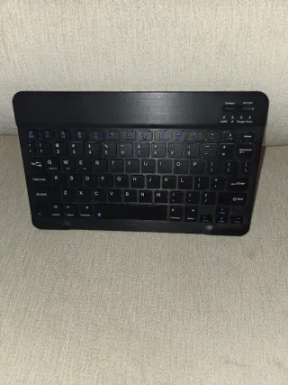 Teclado Bluetooth Negro para tablet.