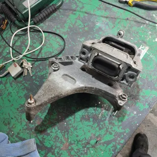 Soporte motor Seat Leon Audi A3 VW Golf