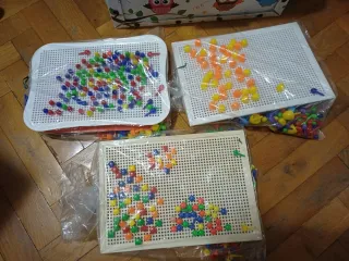 Gioco chiodini per bambini