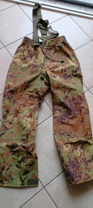 Pantaloni Gore-Tex impermeabili con bretelle