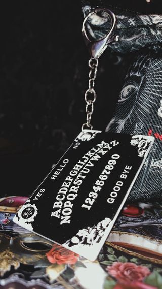 Estuche “Ouija Noir” | Gothic Ouija Board Pouch – 