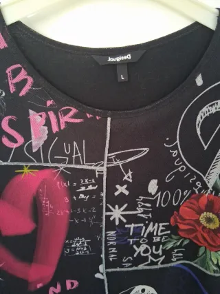 Camiseta Desigual ,Talla L