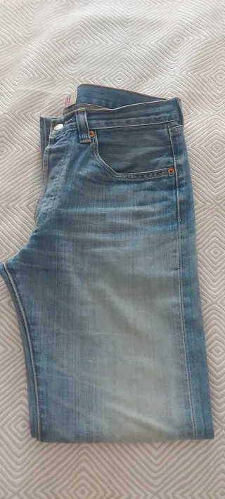 Pantalón Levis 501 W31 L32 Recto Botones