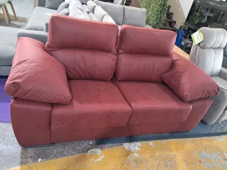 Sofá 3 plazas elegante Granate