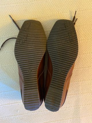 Botines de piel marrones