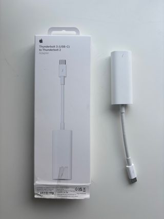 Adaptador Apple Thunderbolt 3 a Thunderbolt 2